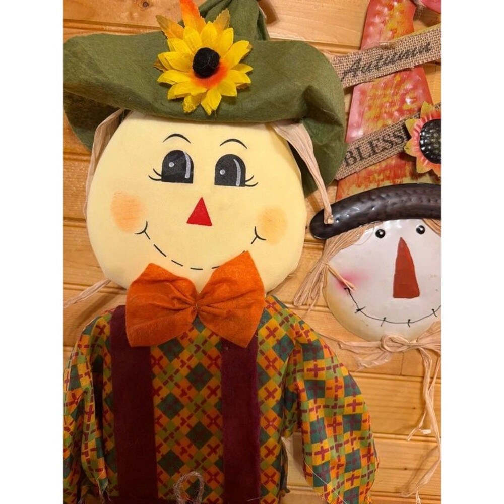 Two piece bundle lot fall decoration scarecrows - Picture 4 of 5